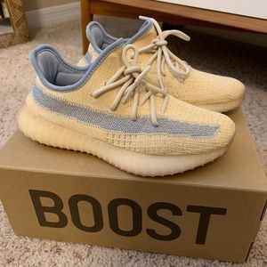 Authentic brand new Yeezy Linen size 4.5